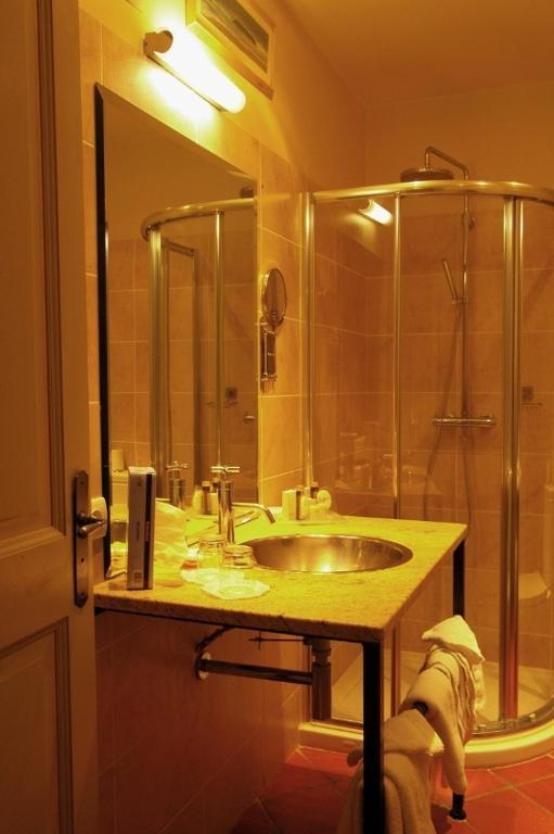 Hostellerie Provencale ユゼ エクステリア 写真